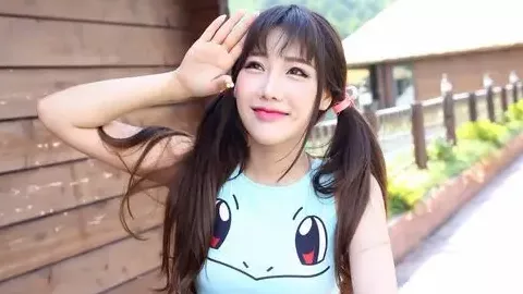 国庆天安门和平鸽飞翔